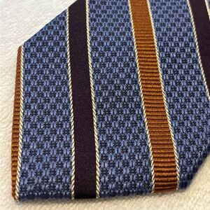 Brand New Corporate Power Tie By JOS A. BANK (Signature Collection